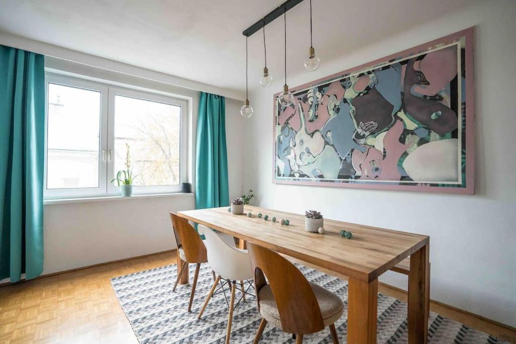 Cozy And Stylish Apartment Near Schoenbrunn Castle ウィーン エクステリア 写真
